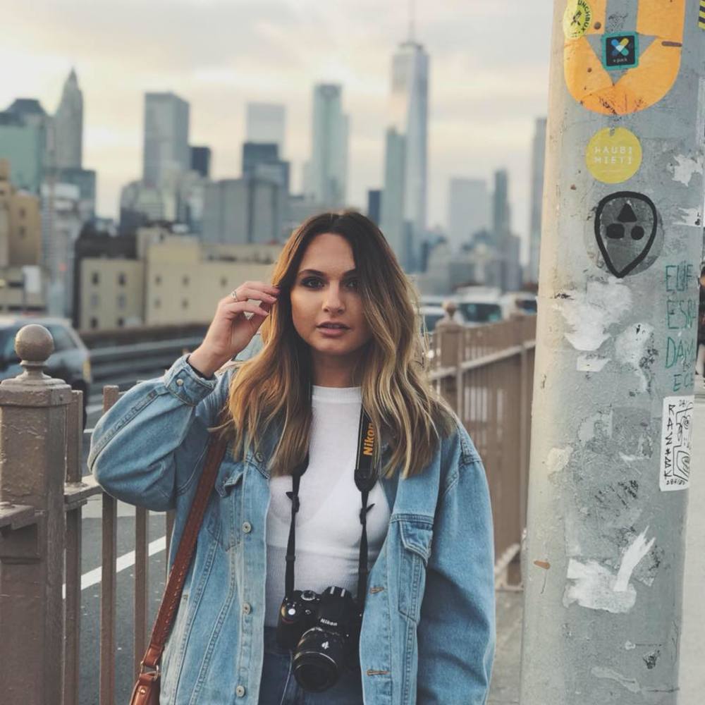 Meet your Posher, Danielle